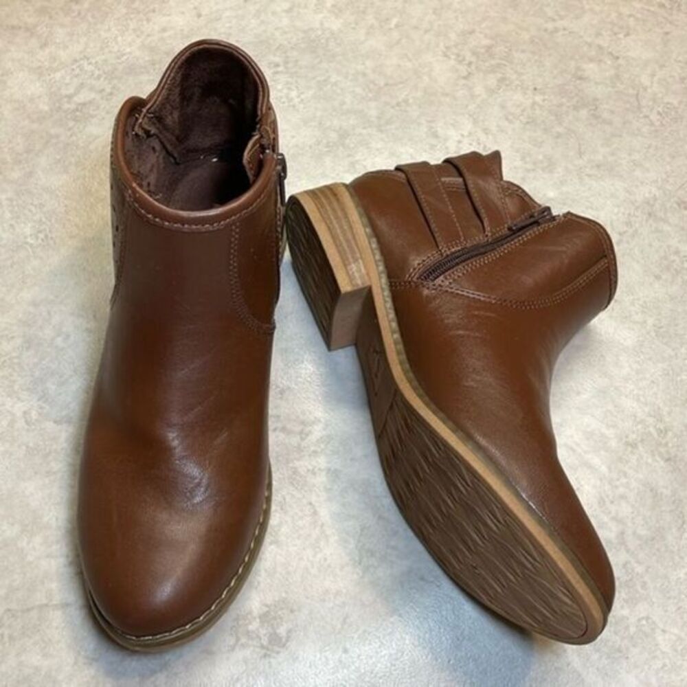 Rocket Dog women’s brown ankle booties. Size 7.